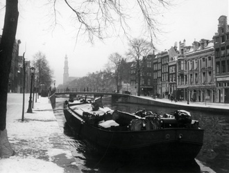 1833