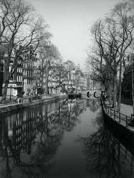 1835