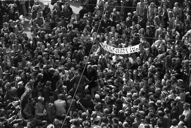 1925