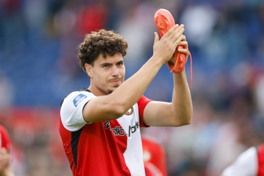 317586