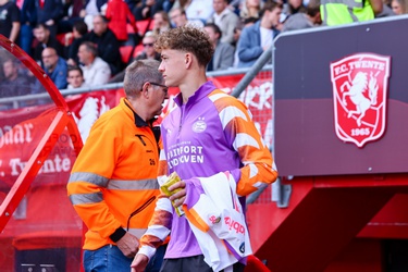 317610