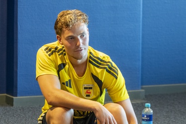 320897