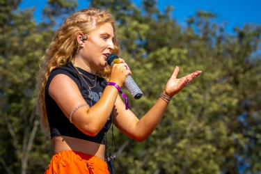 139242