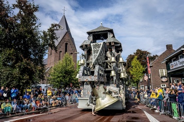 141466