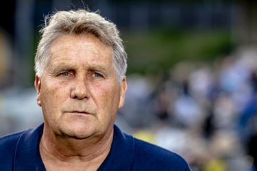 144427