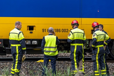22384