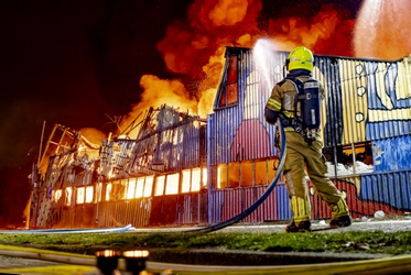 Zeer grote brand bij leermuseum in Waalwijk