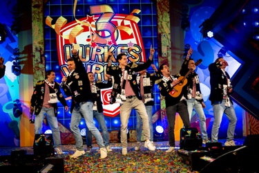 476934