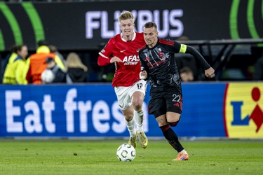 484921