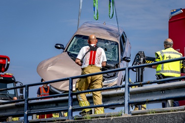 506438