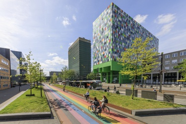 Het regenboogpad in Science Park Utrecht